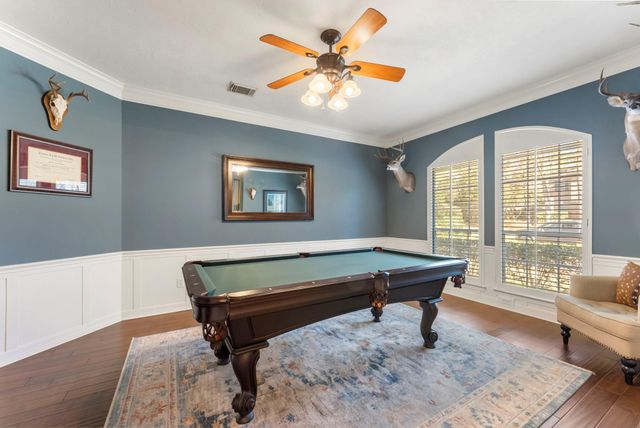 135 W Slatestone Circle, The Woodlands, TX 77382