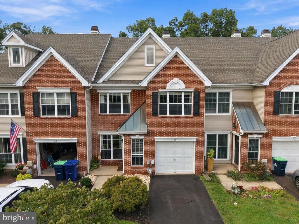 713 MARTINGALE RD #, Schwenksville, PA 19473 — exterior