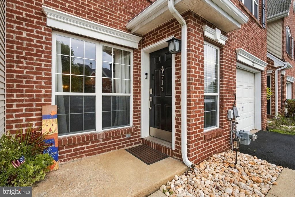 713 MARTINGALE RD #, Schwenksville, PA 19473 — photo 2
