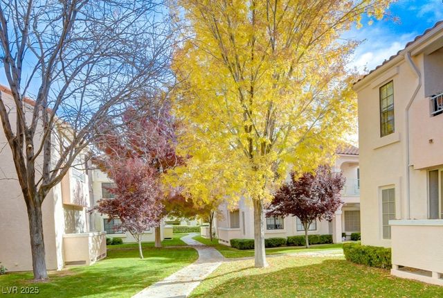 4835 South Torrey Pines Drive 104, Las Vegas, NV 89103