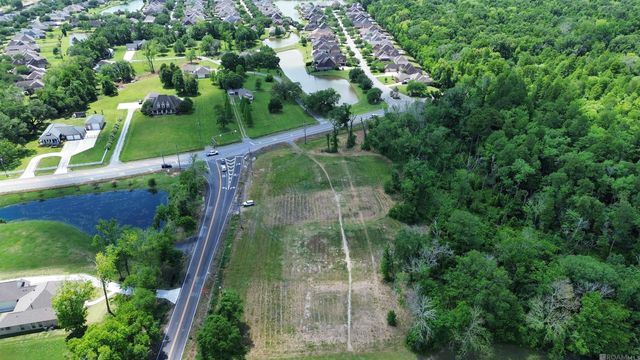 13031 Bluff Rd, Geismar, LA 70734