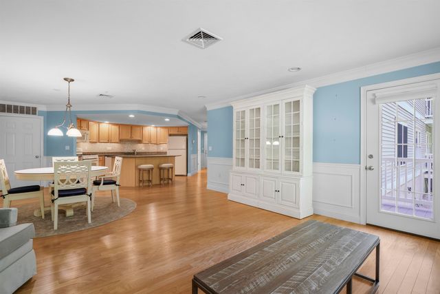 5 Sterling Hill Ln Apt 514, Exeter, NH 03833