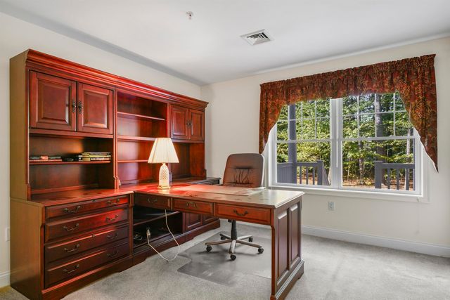 5 Sterling Hill Ln Apt 514, Exeter, NH 03833