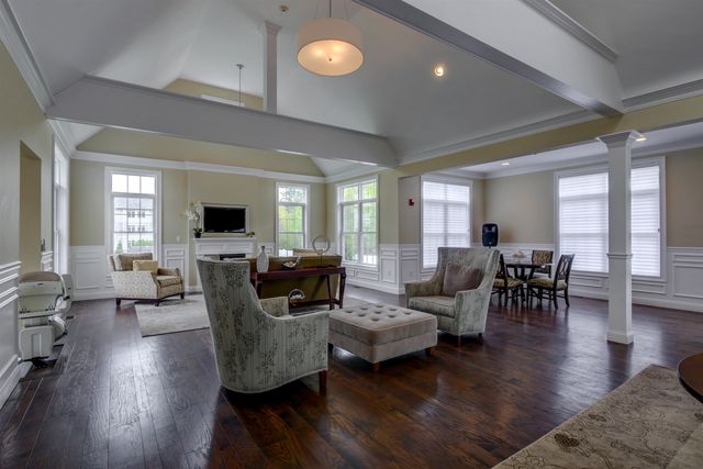 5 Sterling Hill Ln Apt 514, Exeter, NH 03833