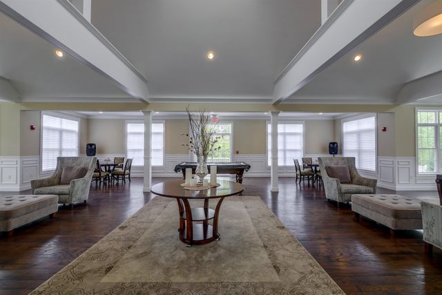 5 Sterling Hill Ln Apt 514, Exeter, NH 03833