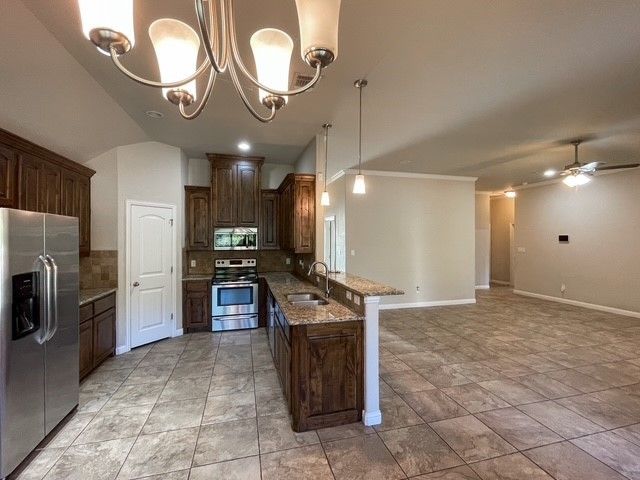 724 Westgate Drive, Aledo, TX 76008