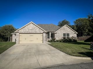 724 Westgate Drive, Aledo, TX 76008