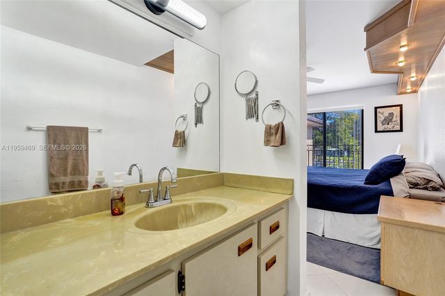 2355 NW 36th Ave, Coconut Creek, FL 33066