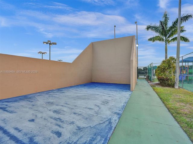 2355 NW 36th Ave, Coconut Creek, FL 33066