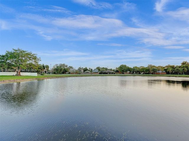 2355 NW 36th Ave, Coconut Creek, FL 33066