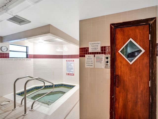 2355 NW 36th Ave, Coconut Creek, FL 33066