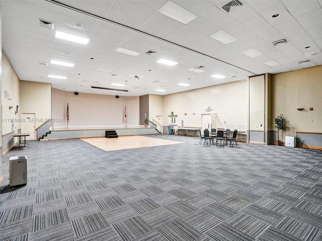 2355 NW 36th Ave, Coconut Creek, FL 33066