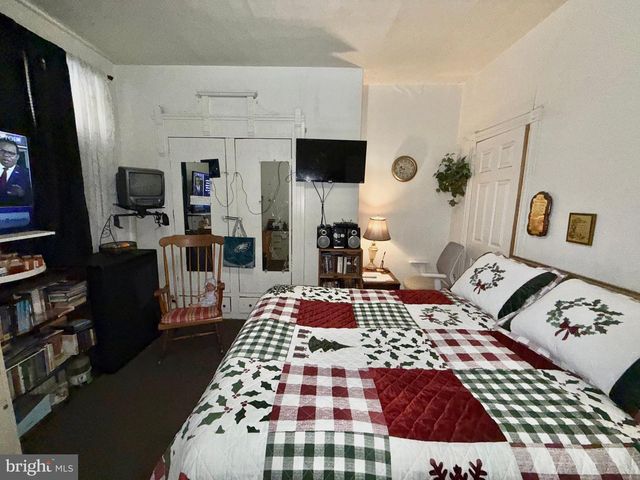 638 W MAYFIELD ST, Philadelphia, PA 19133