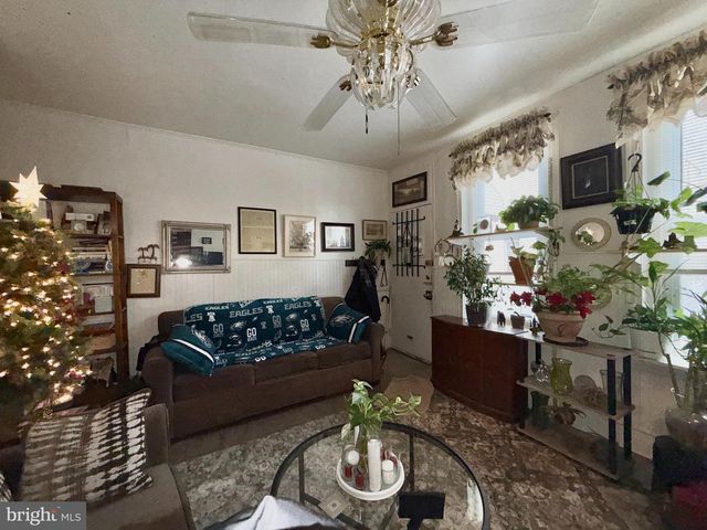 638 W MAYFIELD ST, Philadelphia, PA 19133