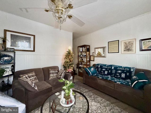 638 W MAYFIELD ST, Philadelphia, PA 19133