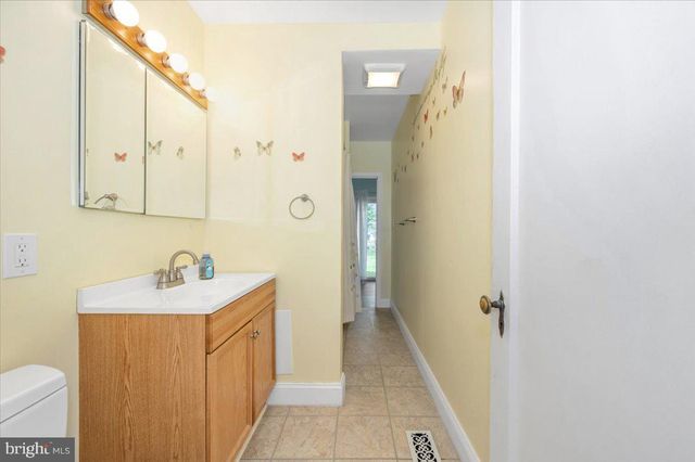 1910 TYLER RD, Dundalk, MD 21222