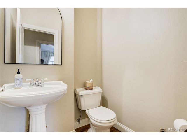 5412 Wells Fargo Dr, Colorado Springs, CO 80918