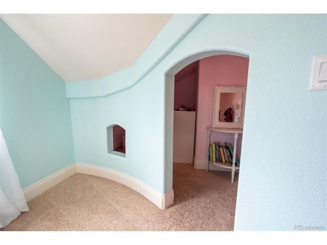 5412 Wells Fargo Dr, Colorado Springs, CO 80918