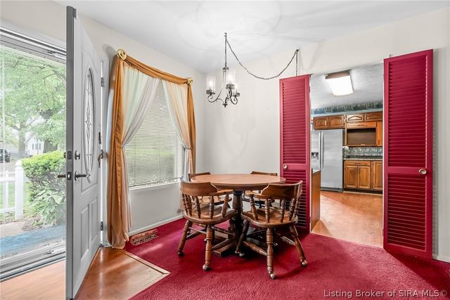 907 Springdale Drive, Jeffersonville, IN 47130