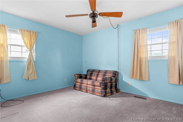 907 Springdale Drive, Jeffersonville, IN 47130