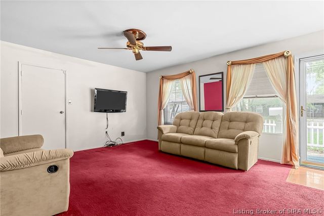 907 Springdale Drive, Jeffersonville, IN 47130