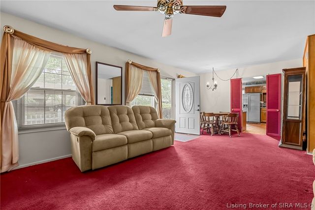 907 Springdale Drive, Jeffersonville, IN 47130
