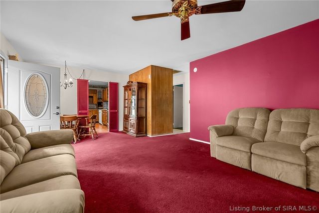 907 Springdale Drive, Jeffersonville, IN 47130