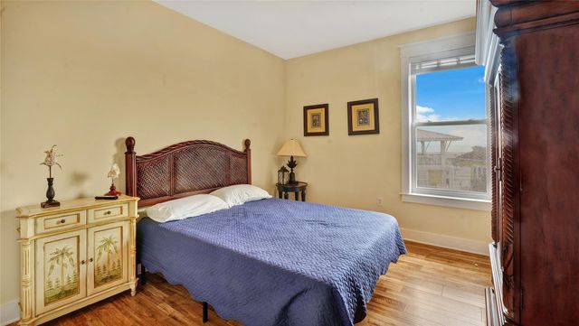 4131 Pointe West Drive 303, Galveston, TX 77554