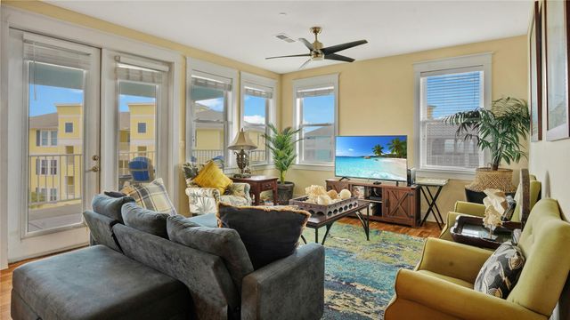 4131 Pointe West Drive 303, Galveston, TX 77554