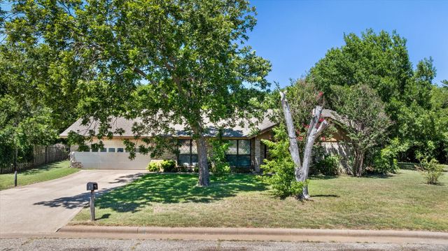 515 Spring Meadow Street, Stephenville, TX 76401