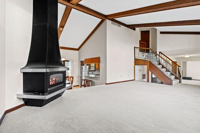 980 Island Lake Avenue, Shoreview, MN 55126