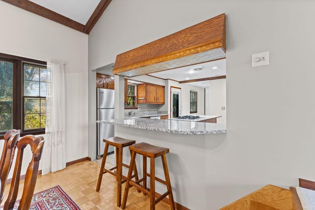 980 Island Lake Avenue, Shoreview, MN 55126