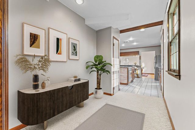 980 Island Lake Avenue, Shoreview, MN 55126