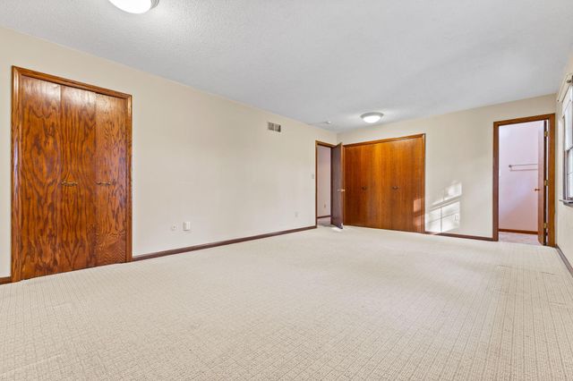 980 Island Lake Avenue, Shoreview, MN 55126