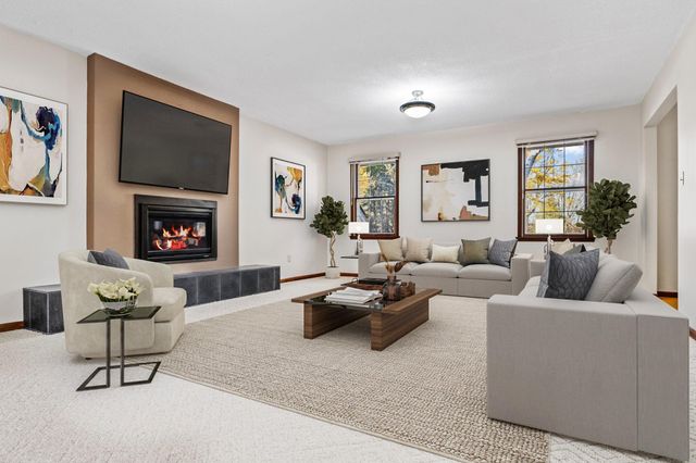 980 Island Lake Avenue, Shoreview, MN 55126