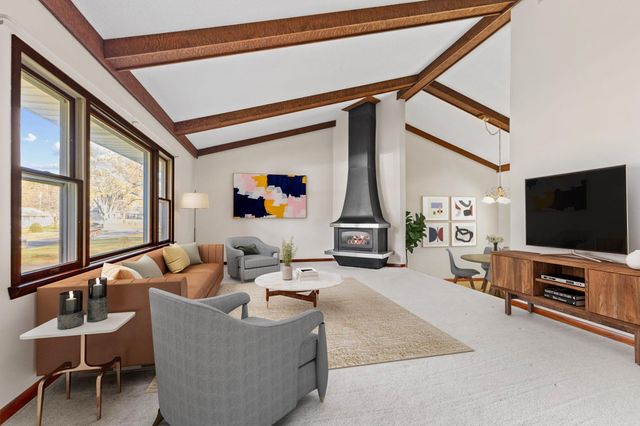 980 Island Lake Avenue, Shoreview, MN 55126