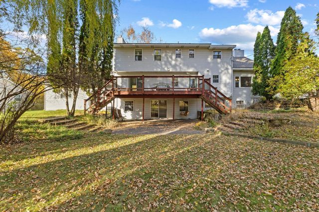 980 Island Lake Avenue, Shoreview, MN 55126