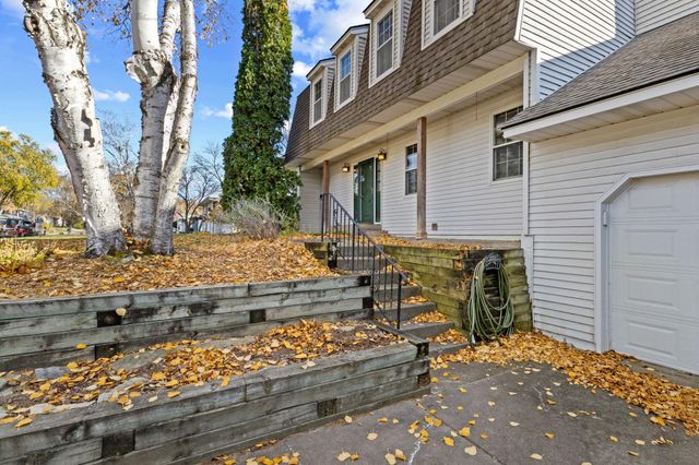 980 Island Lake Avenue, Shoreview, MN 55126