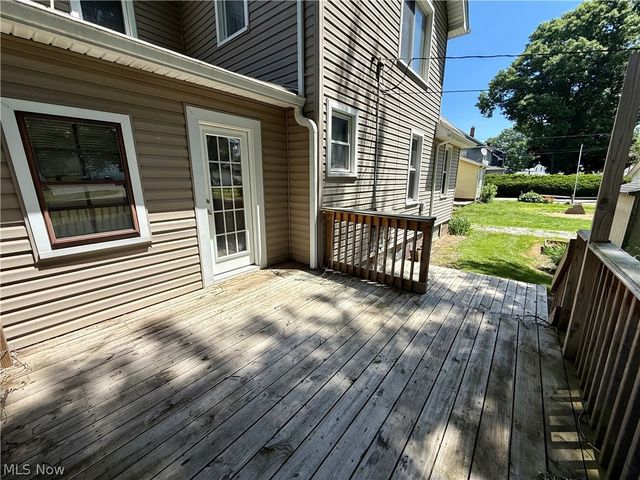 39 Duquesne Street, Columbiana, OH 44408