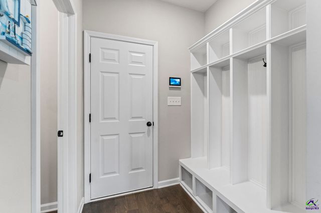 413 Shoshone Circle, Kathleen, GA 31047