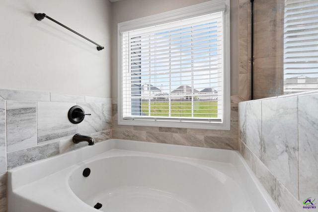 413 Shoshone Circle, Kathleen, GA 31047