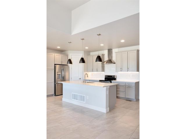 6731 Zebra Grass Ln, Parker, CO 80138