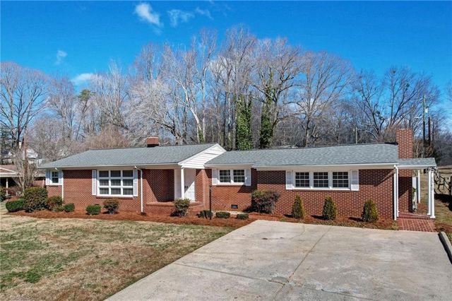 1540 W Harrison Street, Reidsville, NC 27320