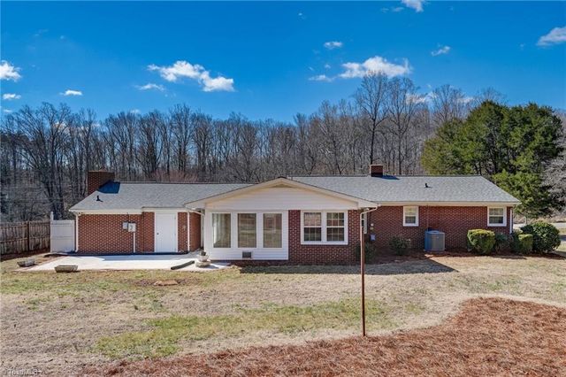 1540 W Harrison Street, Reidsville, NC 27320