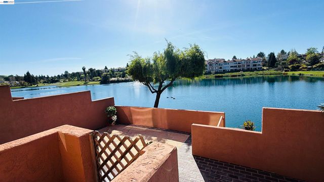 4063 W Lakeshore Dr, San Ramon, CA 94582