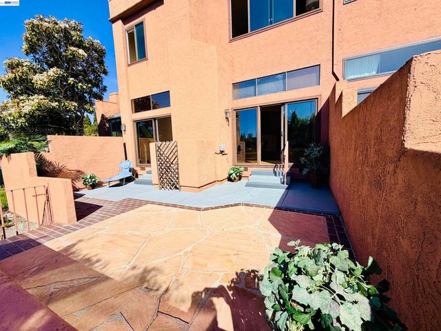 4063 W Lakeshore Dr, San Ramon, CA 94582