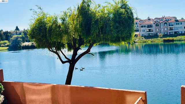 4063 W Lakeshore Dr, San Ramon, CA 94582