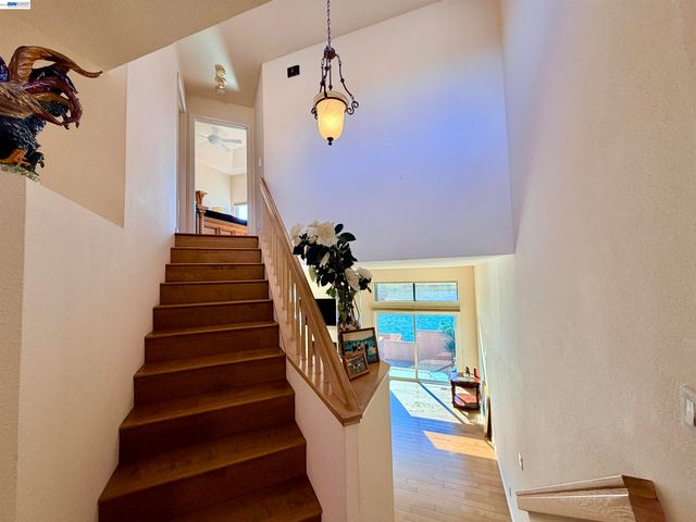 4063 W Lakeshore Dr, San Ramon, CA 94582