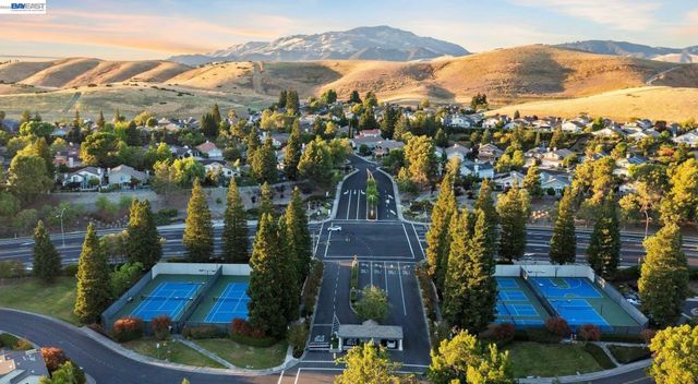 4063 W Lakeshore Dr, San Ramon, CA 94582