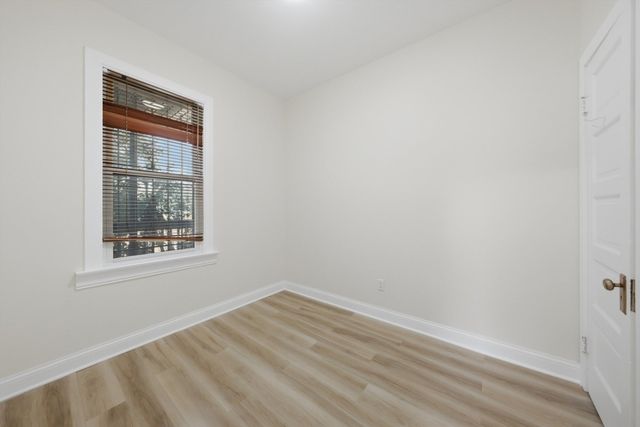 9232 S Essex Avenue, Chicago, IL 60617